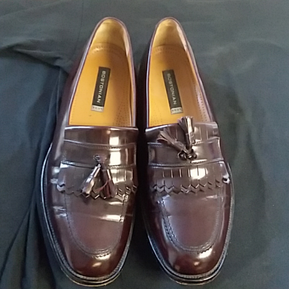 Bostonians Shoe